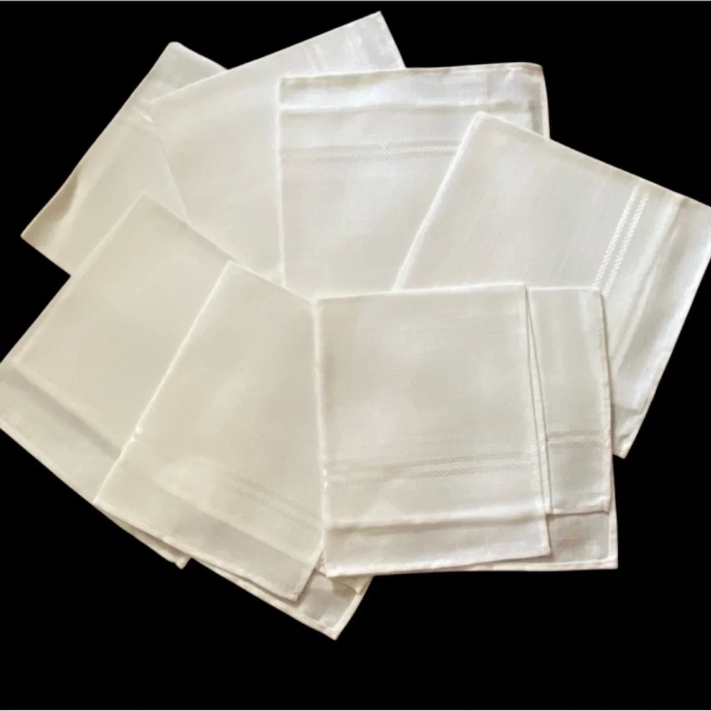 Vintage Off White Cream Stripe Formal Large Dinner Napkins Set of 7 NWOT